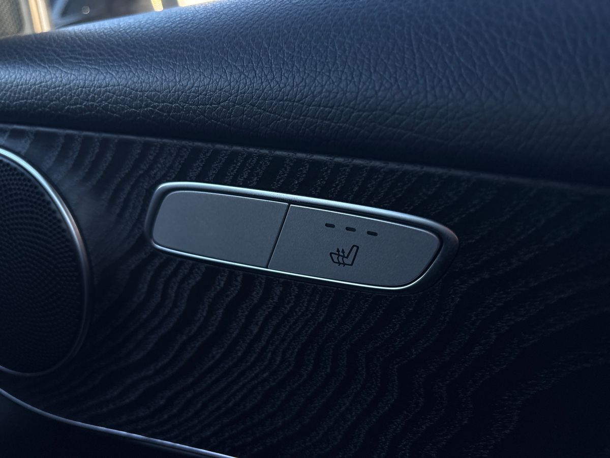 Used Mercedes-Benz GLC 2017 for sale - 76542389: Photo 27