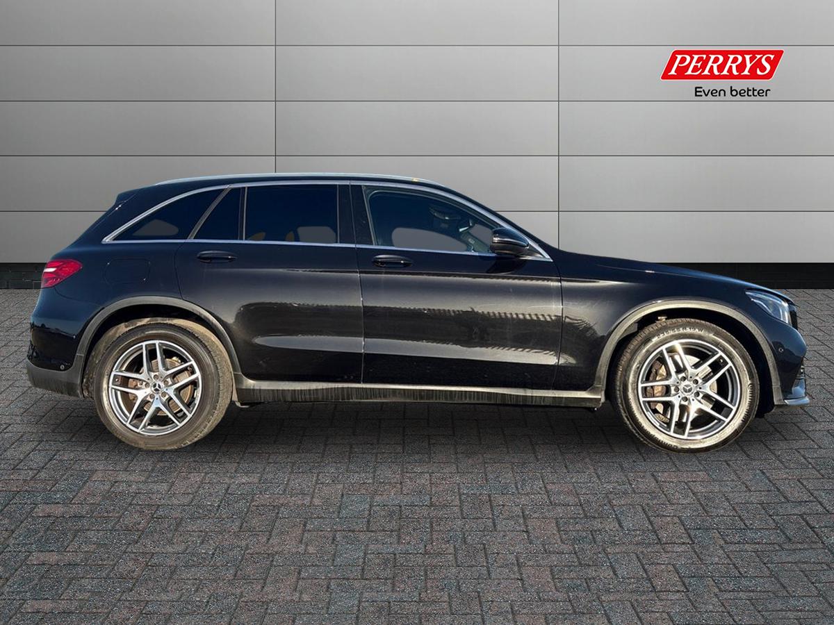 Used Mercedes-Benz GLC 2017 for sale - 76542389: Photo 3