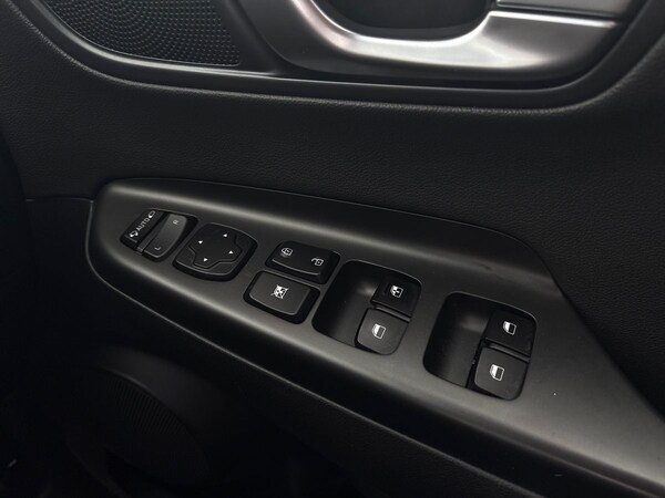 Used Hyundai KONA 2022 for sale - 76035370: Photo 21