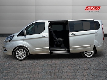 Used Ford Tourneo Custom 2022 for sale - 75568022: Photo