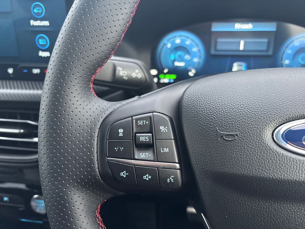 Used Ford Kuga 2025 for sale - 76542378: Photo 16