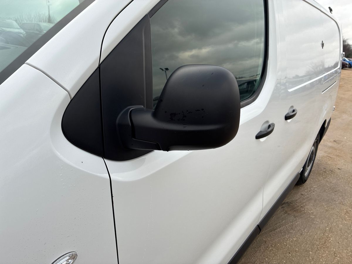 Used Vauxhall Vivaro 2022 for sale - 77113660: Photo 18