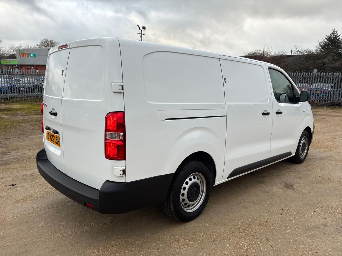 Used Vauxhall Vivaro 2022 for sale - 77113660: Photo 30