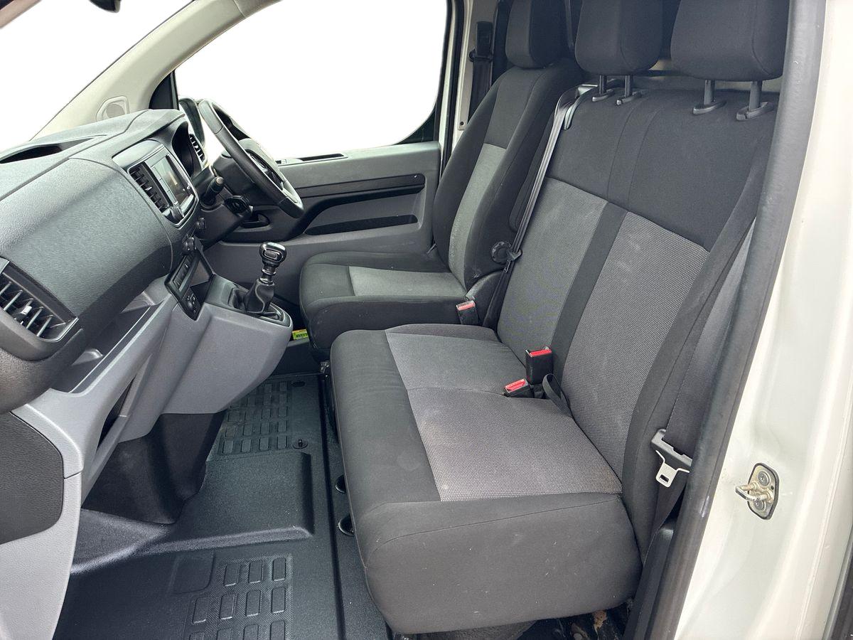 Used Vauxhall Vivaro 2022 for sale - 77113660: Photo 6