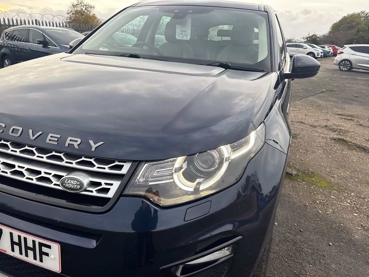 Used Land Rover Discovery Sport 2017 for sale - 76542387: Photo 13