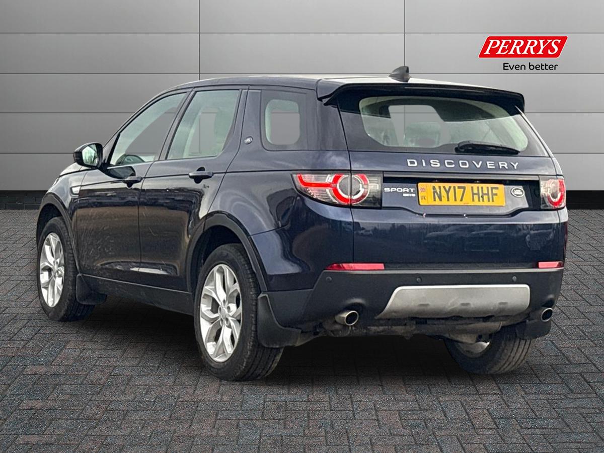 Used Land Rover Discovery Sport 2017 for sale - 76542387: Photo 2