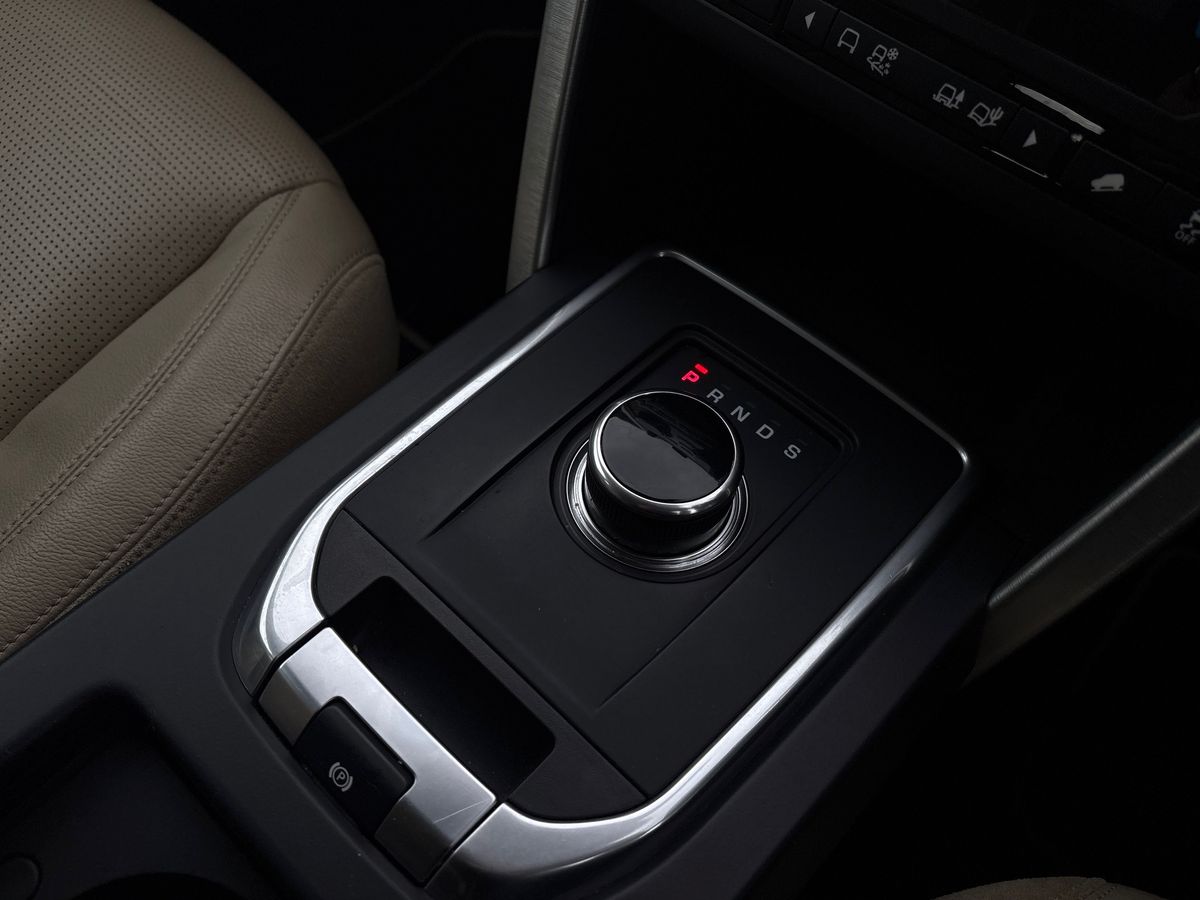 Used Land Rover Discovery Sport 2017 for sale - 76542387: Photo 27