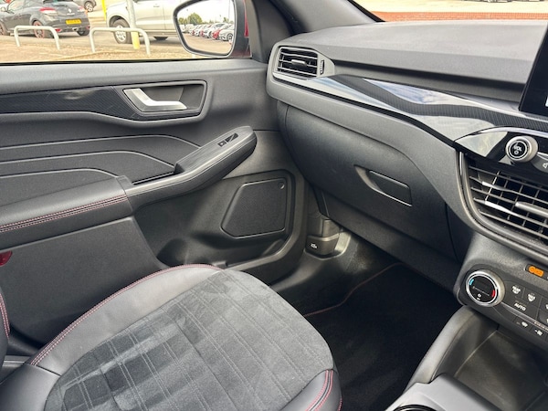 Used Ford Kuga 2022 for sale - 76142294: Photo 32