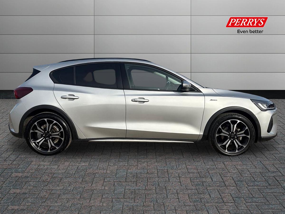 Used Ford Focus 2024 for sale - 76412876: Photo 3