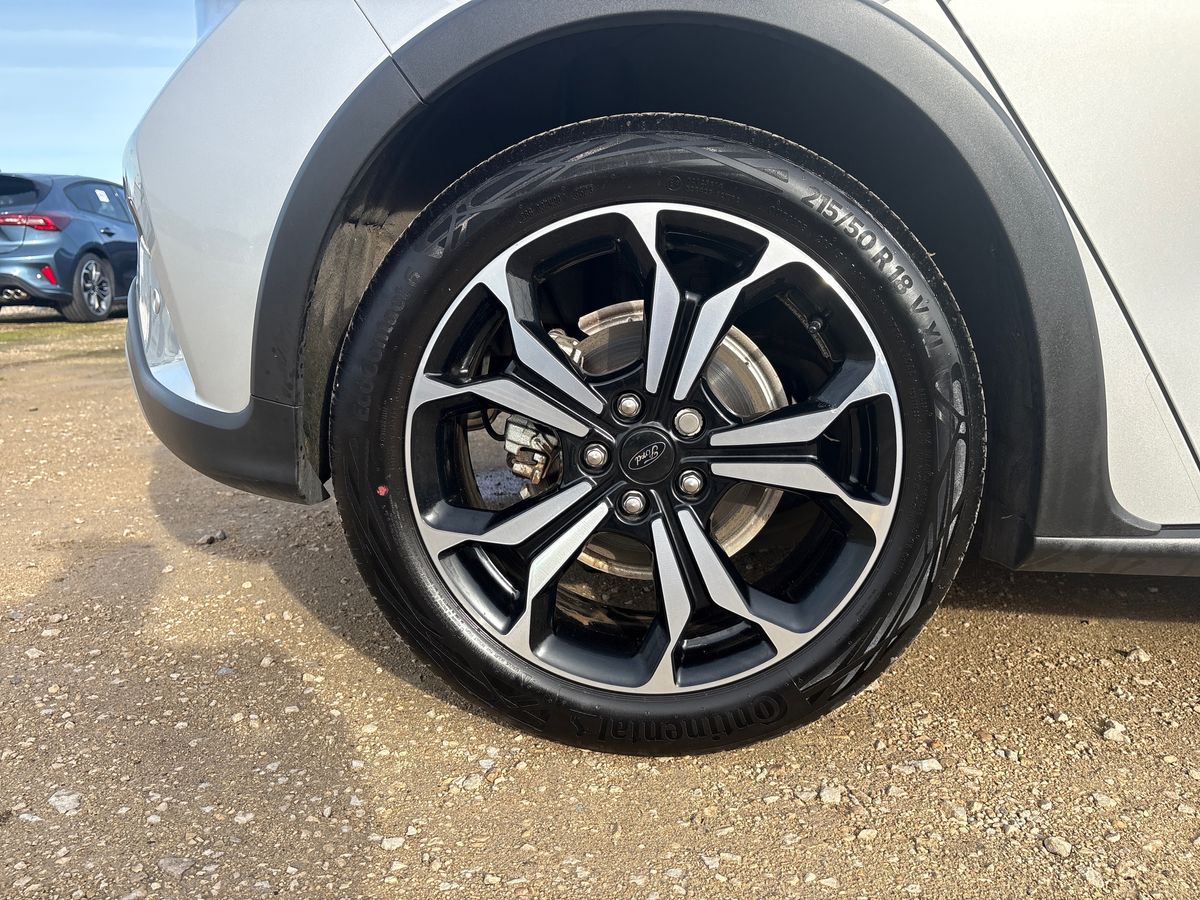 Used Ford Focus 2024 for sale - 76412876: Photo 7