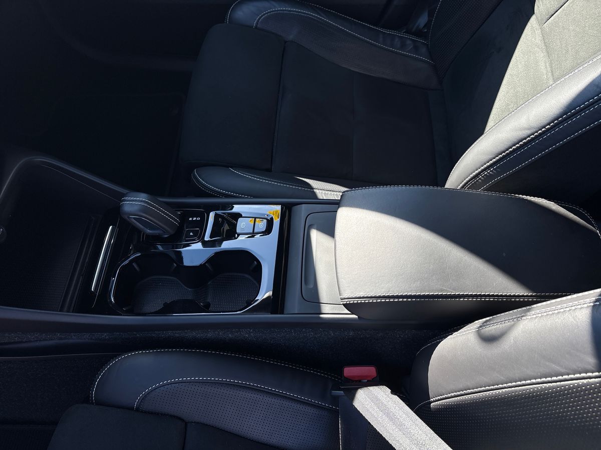 Used Volvo XC40 2020 for sale - 75996028: Photo 28