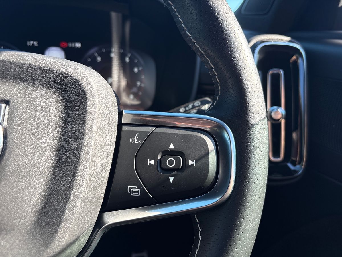Used Volvo XC40 2020 for sale - 75996028: Photo 31