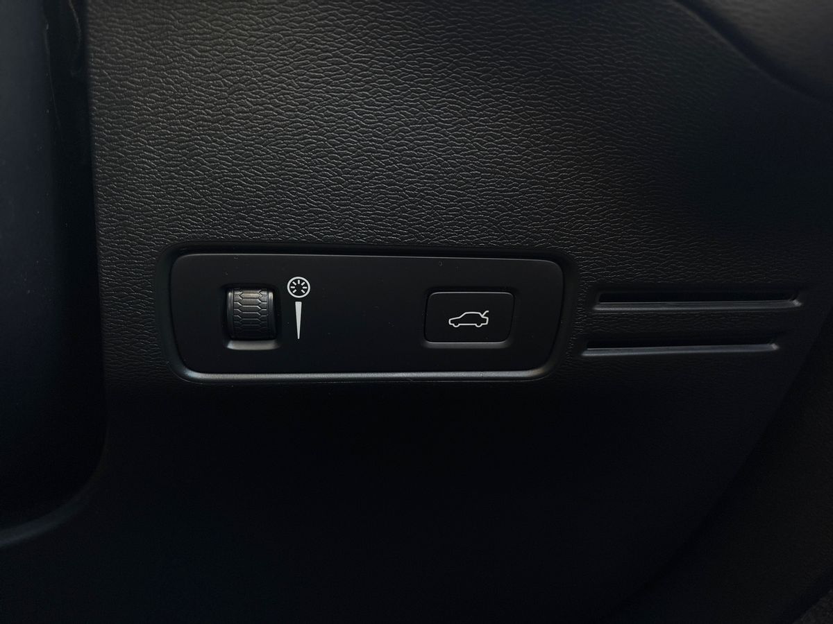 Used Volvo XC40 2020 for sale - 75996028: Photo 34