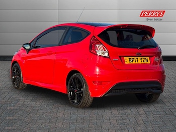 Used Ford Fiesta 2017 for sale - 77077517: Photo