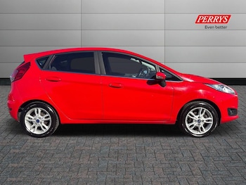Used Ford Fiesta 2015 for sale - 76035335: Photo