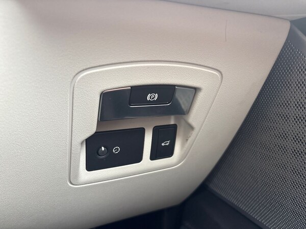Used Land Rover Range Rover Velar 2020 for sale - 75661520: Photo 27