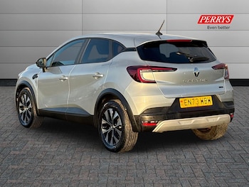 Used Renault Captur 2024 for sale - 76706851: Photo