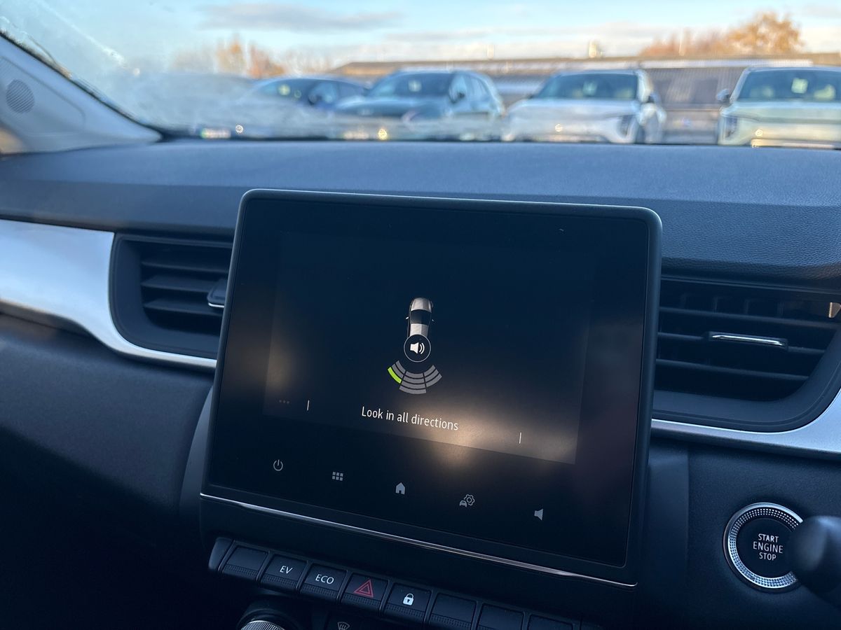 Used Renault Captur 2024 for sale - 76706851: Photo 31