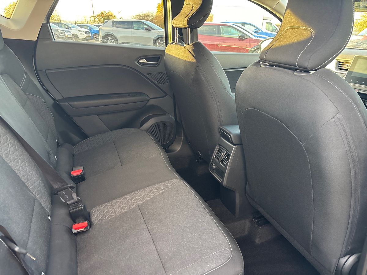 Used Renault Captur 2024 for sale - 76706851: Photo 36