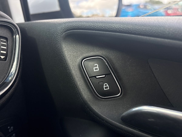 Used Ford Fiesta 2021 for sale - 76311104: Photo 25