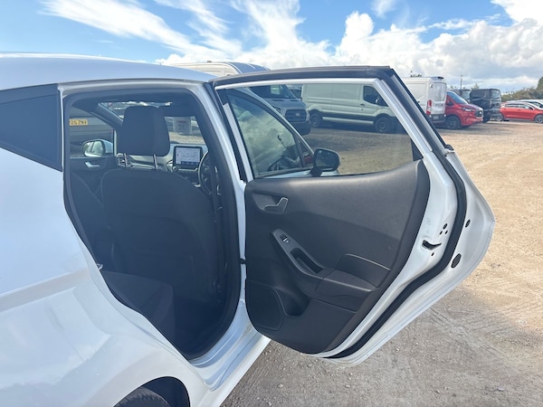 Used Ford Fiesta 2021 for sale - 76311104: Photo 38