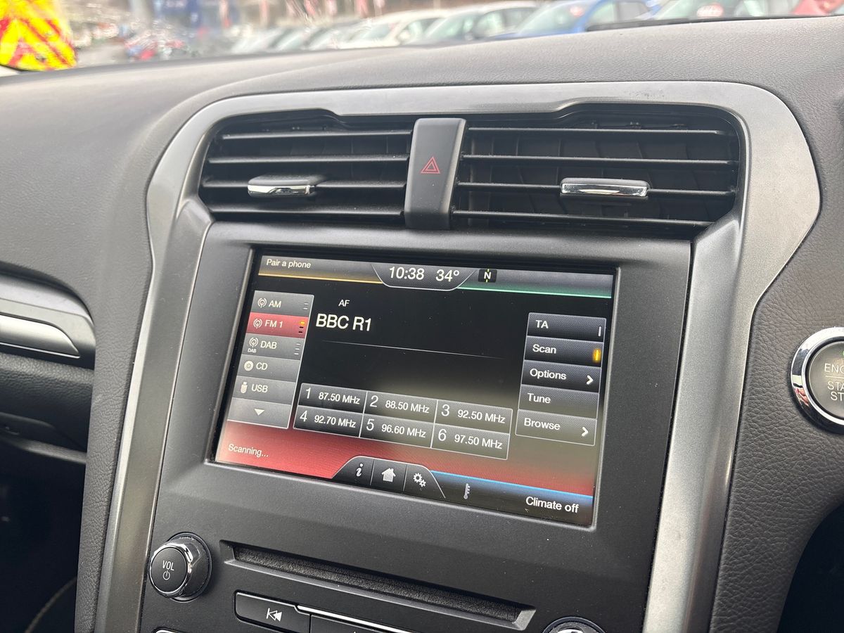 Used Ford Mondeo 2015 for sale - 77086129: Photo 11