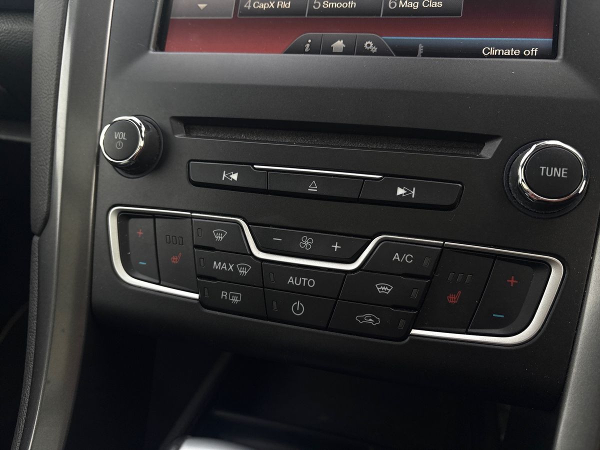 Used Ford Mondeo 2015 for sale - 77086129: Photo 13