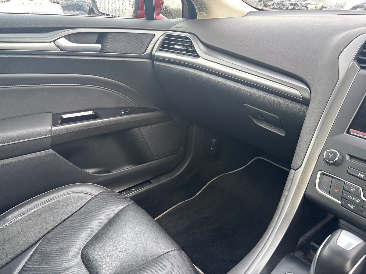 Used Ford Mondeo 2015 for sale - 77086129: Photo 33