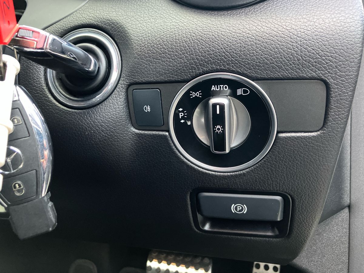 Used Mercedes-Benz SLC 2018 for sale - 77033739: Photo 37