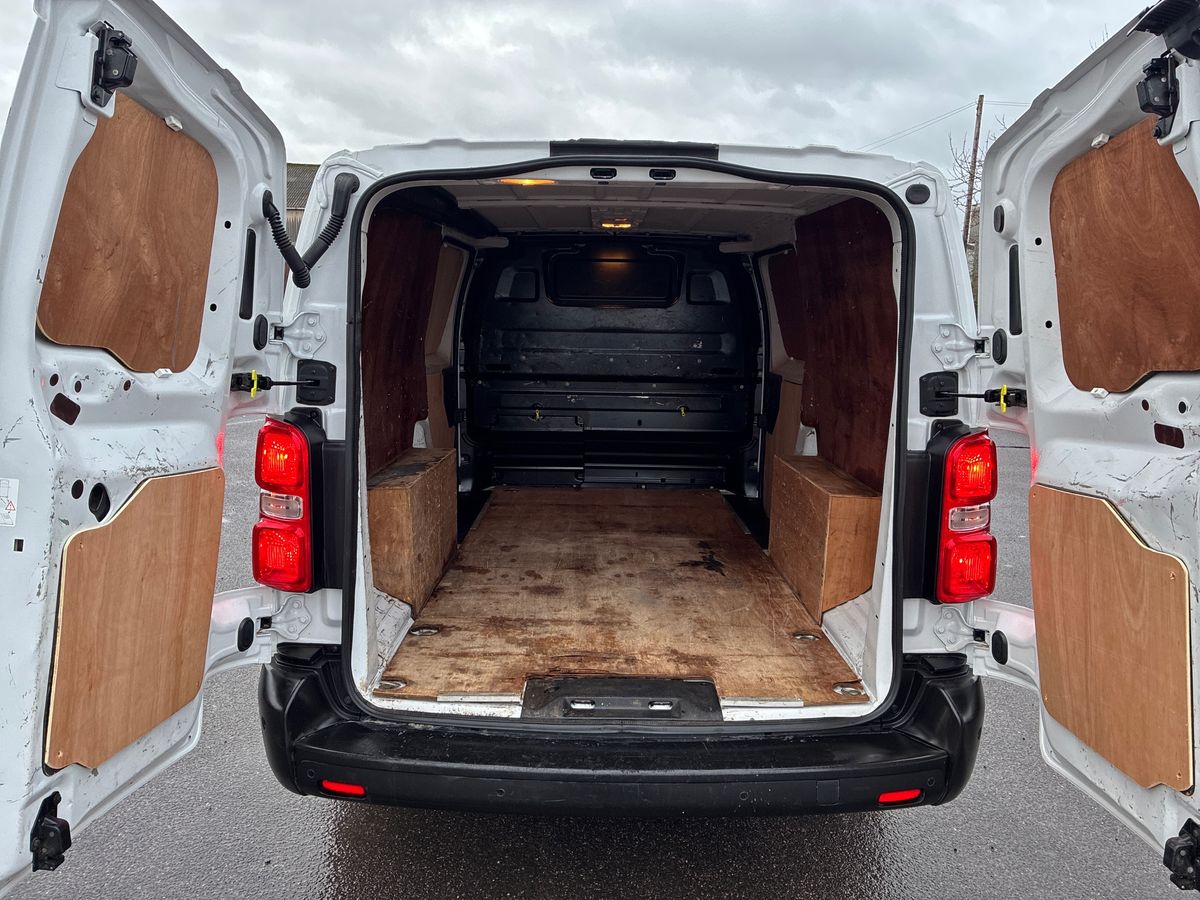 Used Vauxhall Vivaro 2022 for sale - 76958001: Photo 17