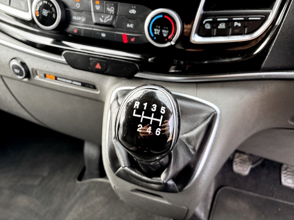 Used Ford Tourneo Custom 2020 for sale - 77542811: Photo 16