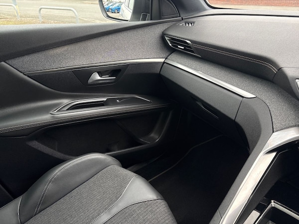 Used Peugeot 3008 2020 for sale - 76243631: Photo 36