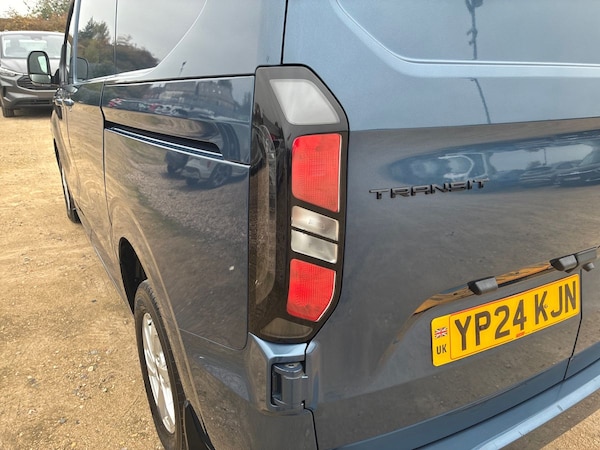 Used Ford Transit Custom 2024 for sale - 76263989: Photo 21
