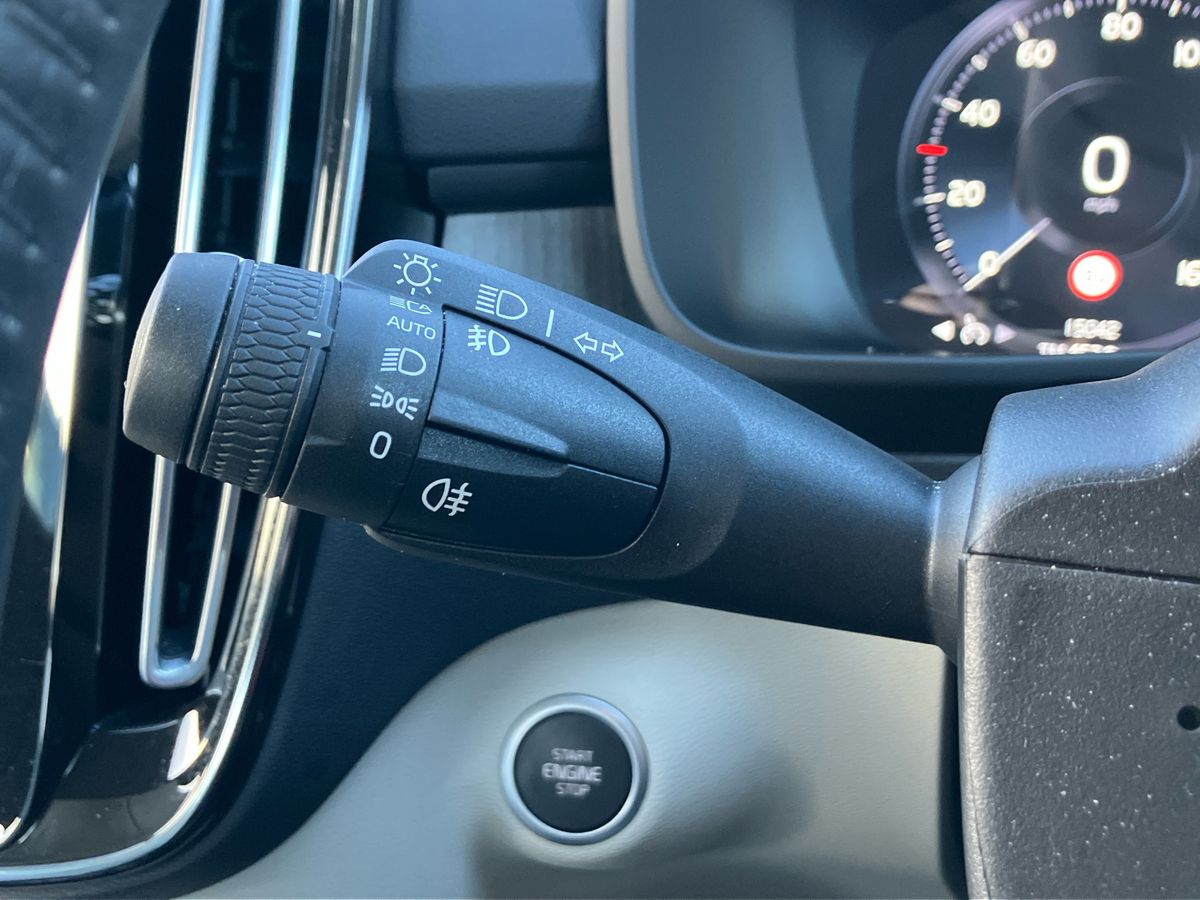 Used Volvo XC40 2021 for sale - 77033839: Photo 40