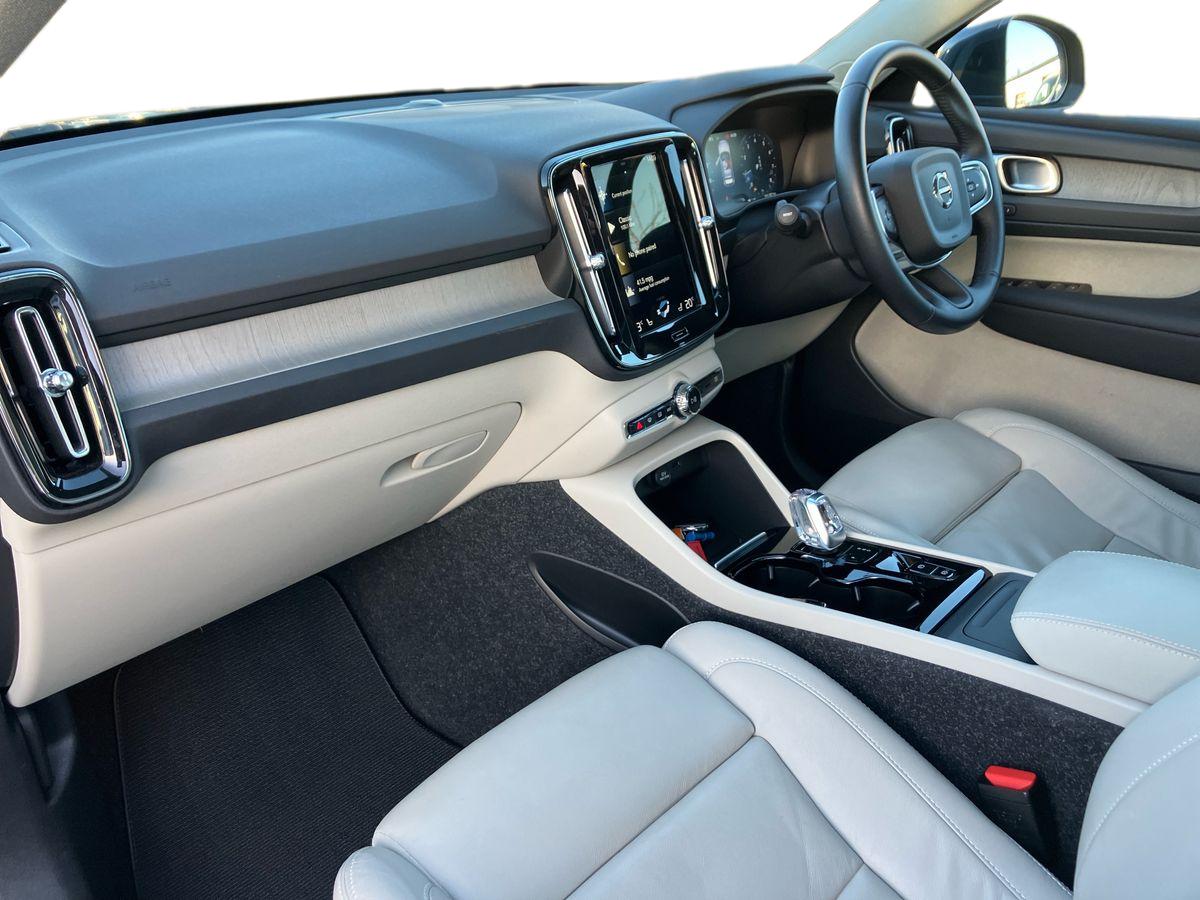 Used Volvo XC40 2021 for sale - 77033839: Photo 6