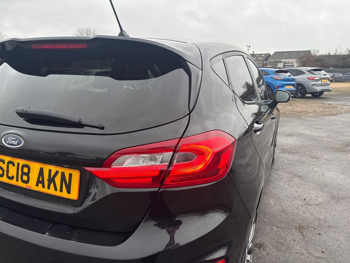 Used Ford Fiesta 2018 for sale - 76980162: Photo 34