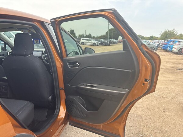 Used Renault Captur 2022 for sale - 75480725: Photo 41