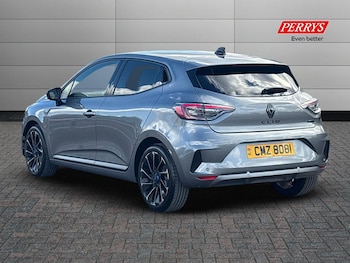 Used Renault Clio 2024 for sale - 76045515: Photo 2