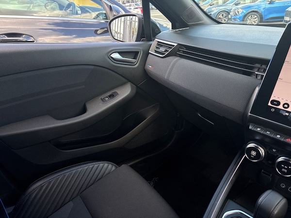 Used Renault Clio 2024 for sale - 76045515: Photo 31