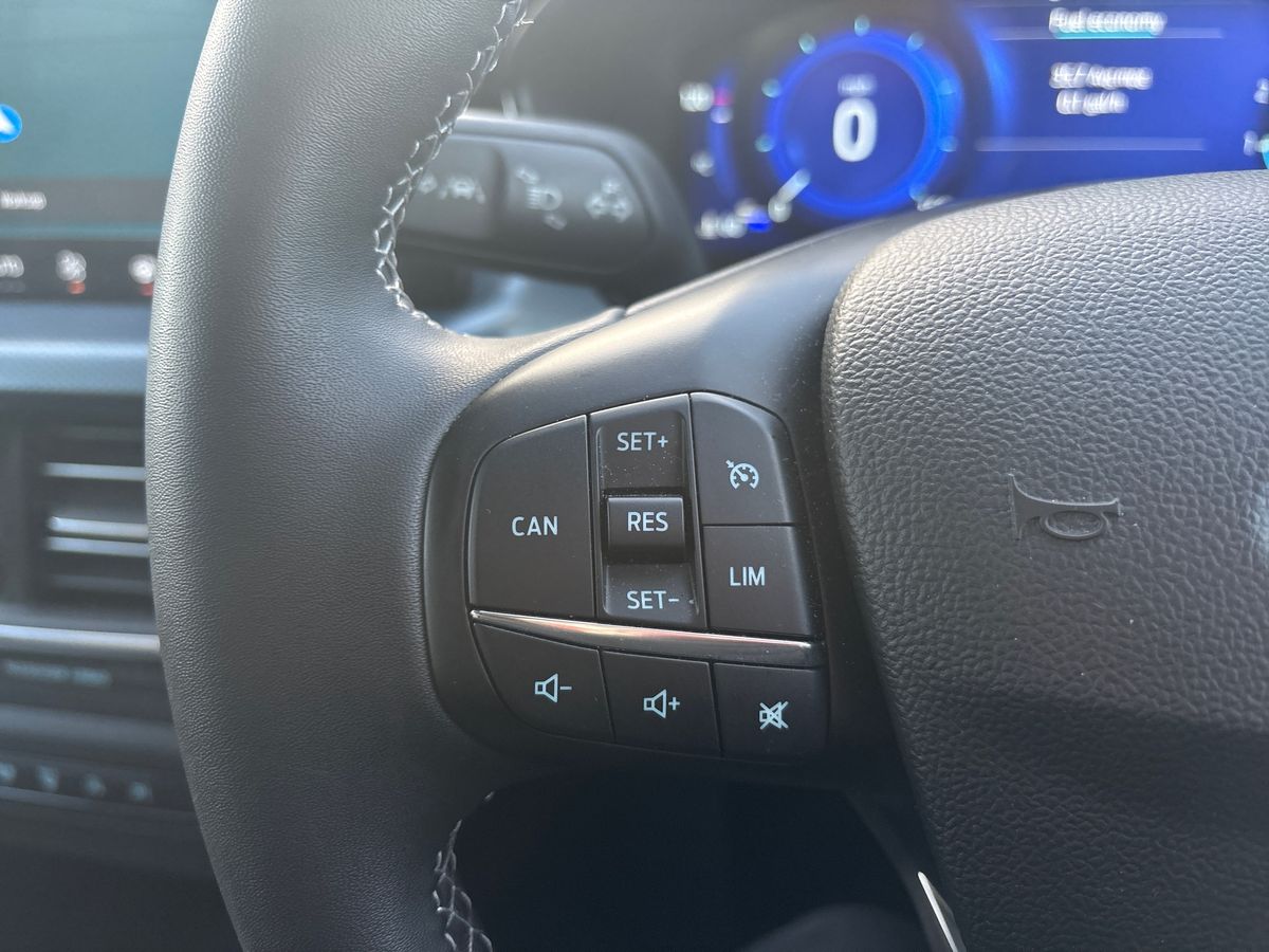 Used Ford Focus 2022 for sale - 76807821: Photo 16