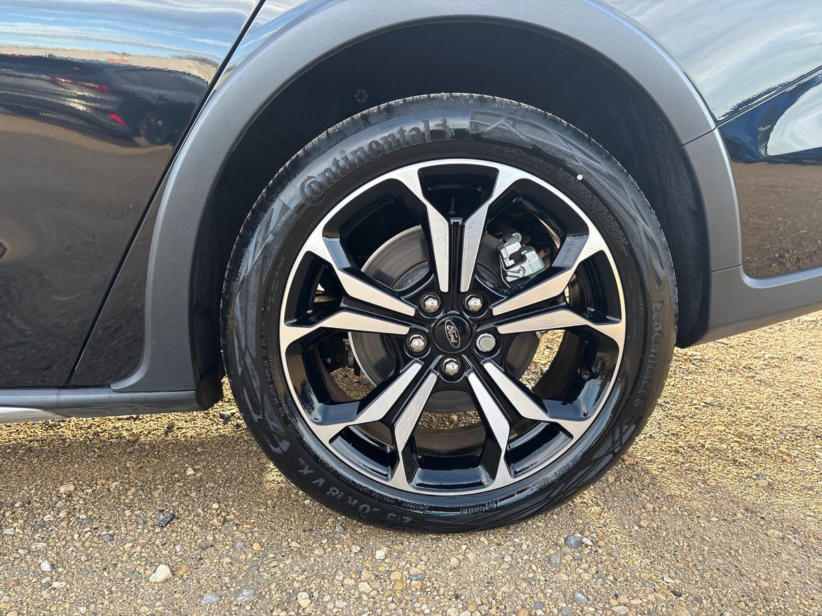 Used Ford Focus 2022 for sale - 76807821: Photo 7