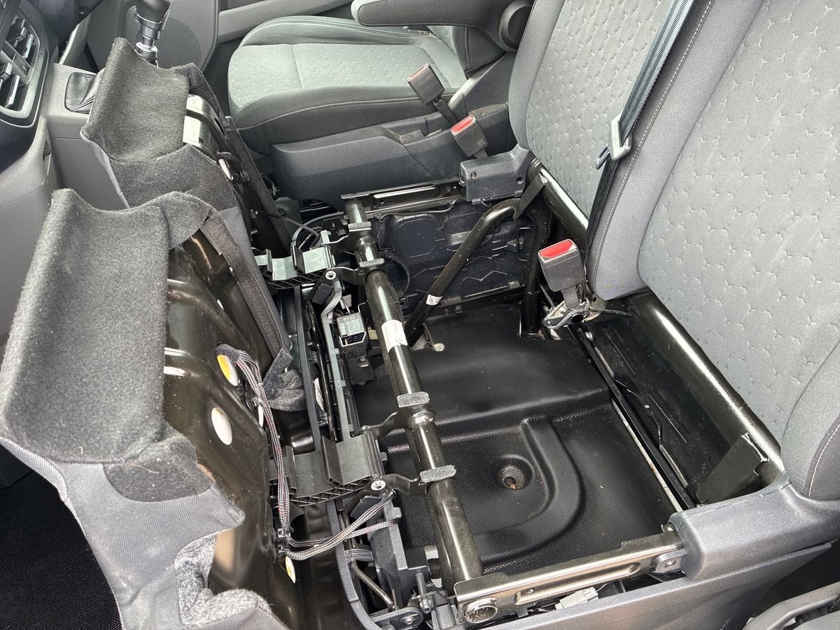Vehicle 33