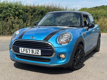Used MINI Hatch 2017 for sale - 75609509: Photo