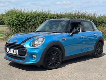 Used MINI Hatch 2017 for sale - 75609509: Photo