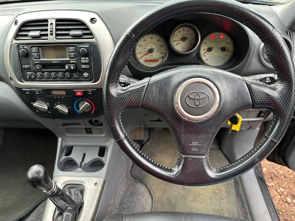 Used Toyota RAV4 2002 for sale - 76151682: Photo 10