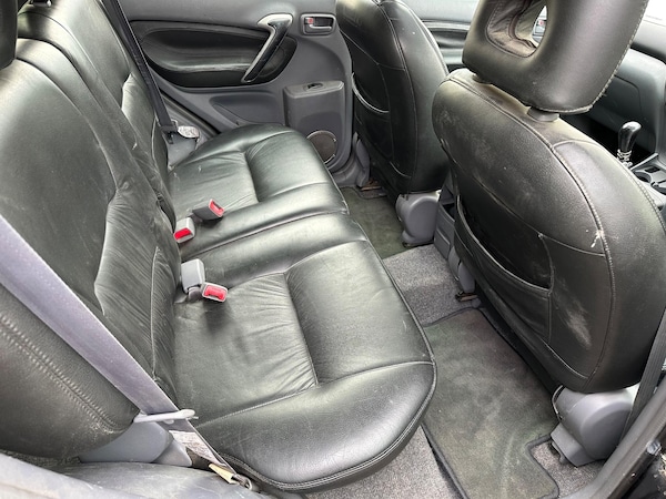 Used Toyota RAV4 2002 for sale - 76151682: Photo 13