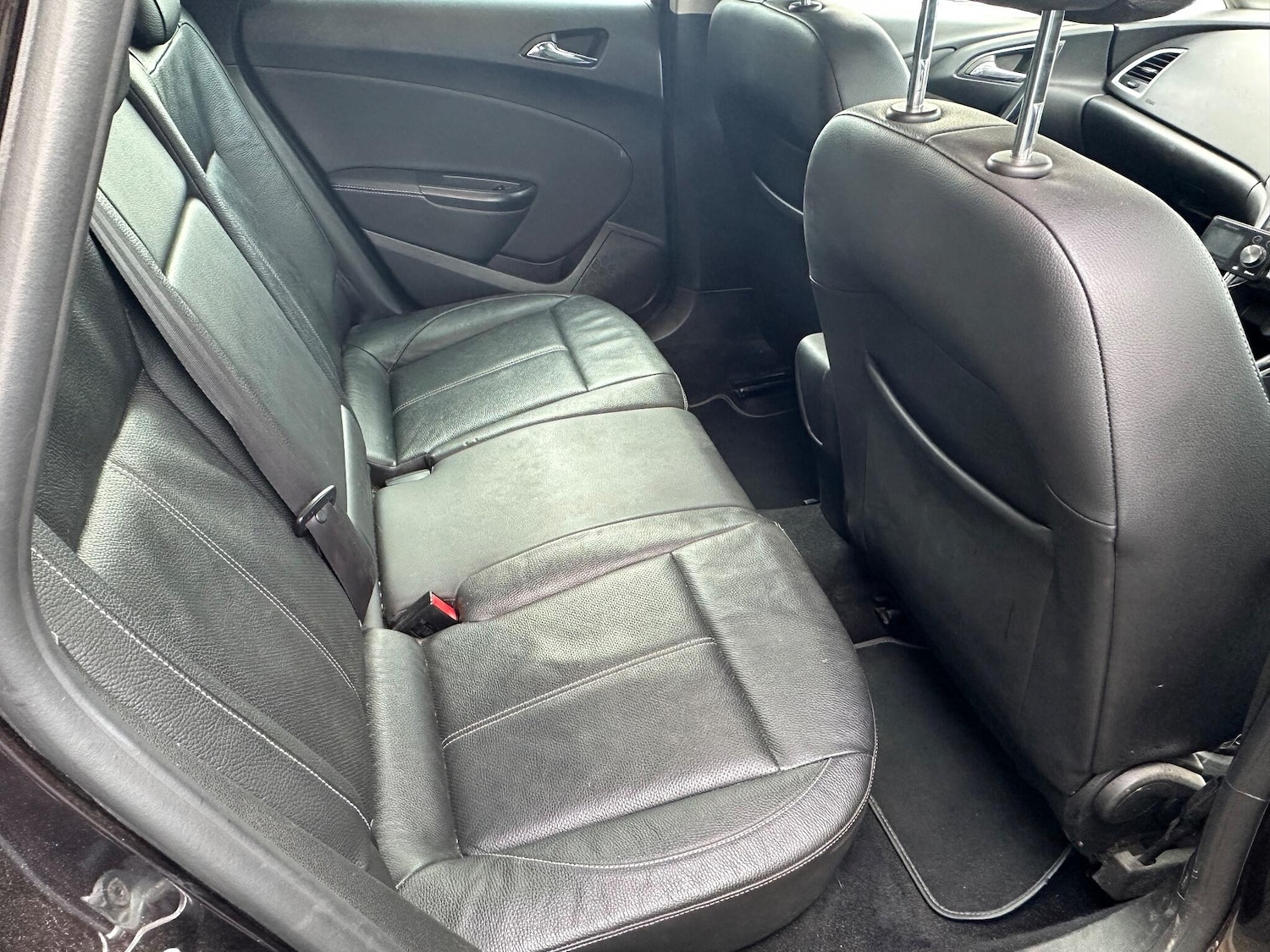 Used Vauxhall Astra 2015 for sale - 76060411: Photo 13