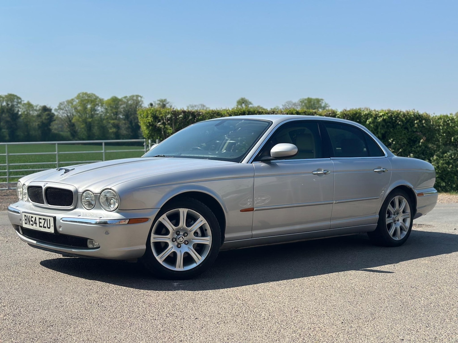 Used Jaguar XJ 2004 for sale - 76167160: Photo 4