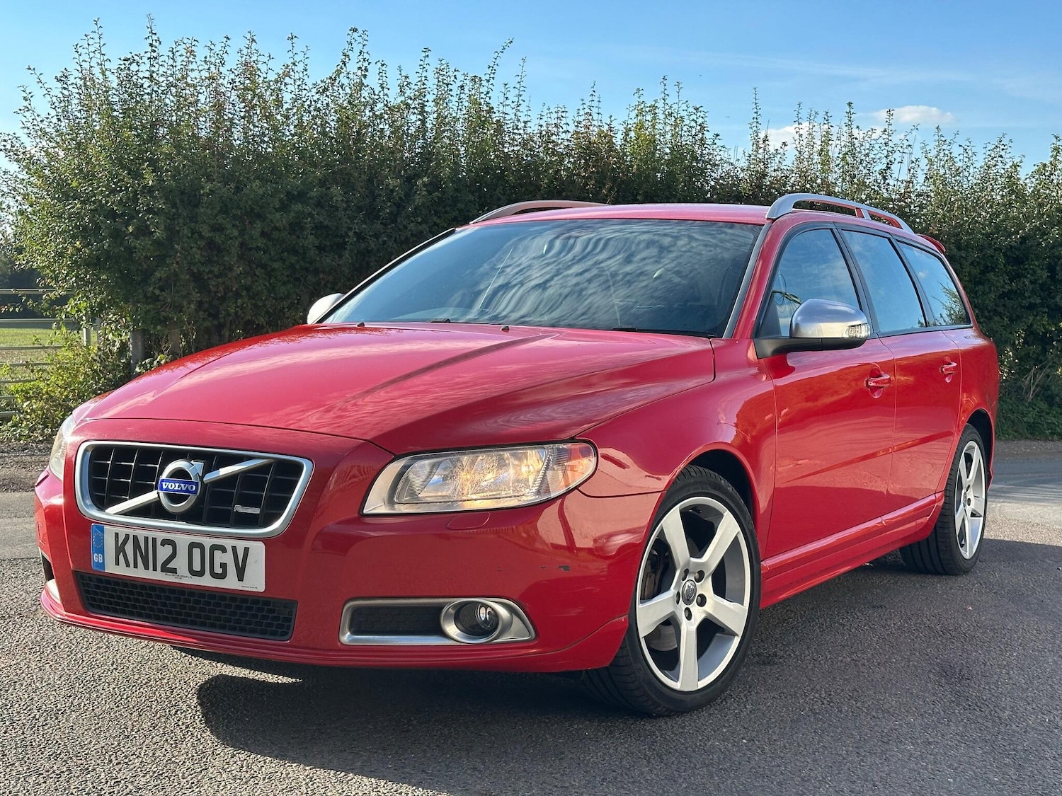 Used Volvo V70 2012 for sale - 76167159: Photo 1
