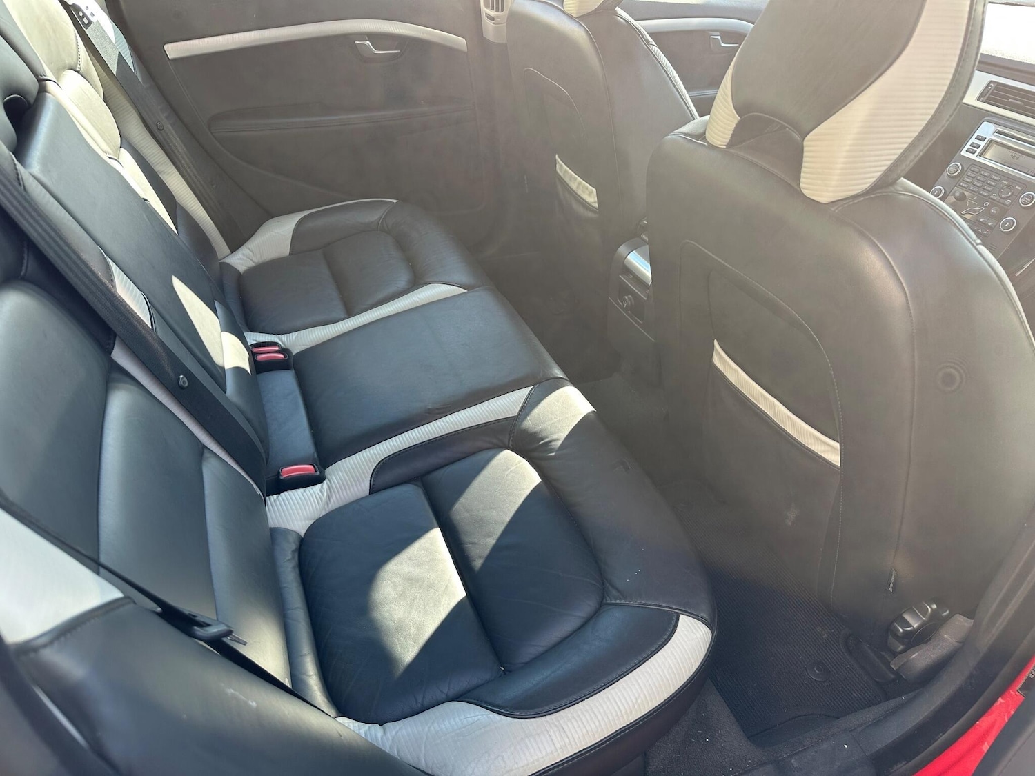 Used Volvo V70 2012 for sale - 76167159: Photo 12